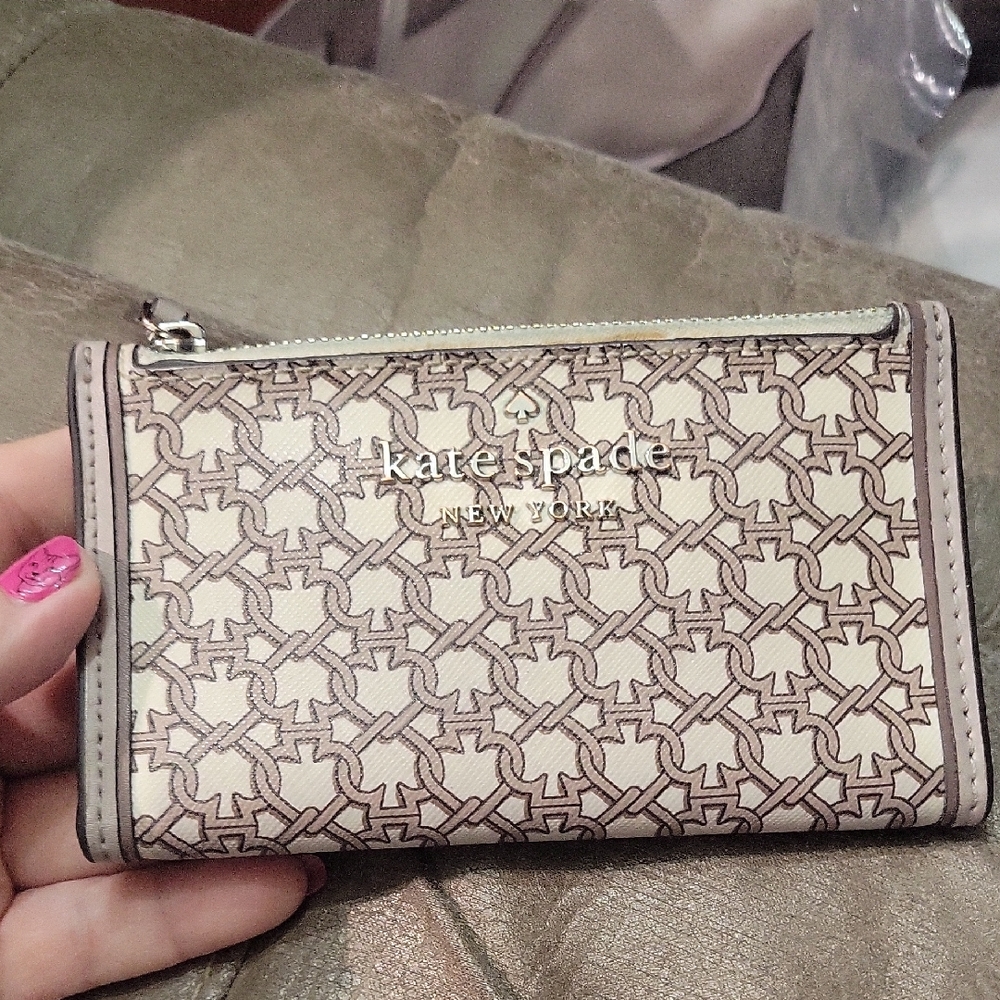 kate spade Cream and Tan Geometric Zip Wallet